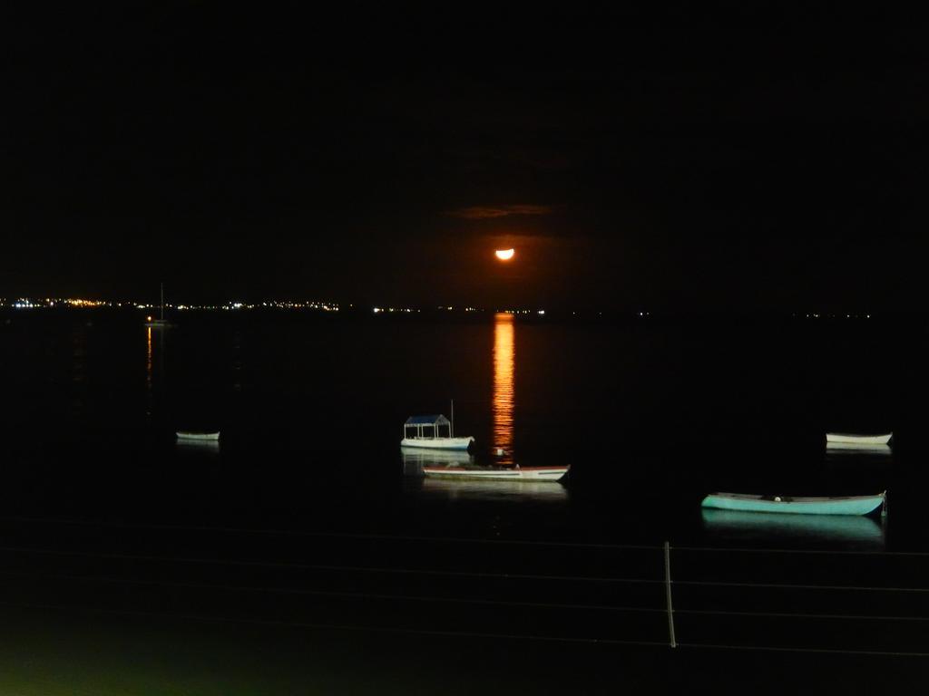 Suite Vista Mar Salvador Bagian luar foto